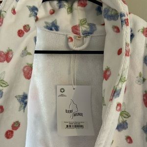 New with tags never worn Robe- summer berries Djerf Avenue size XS-S